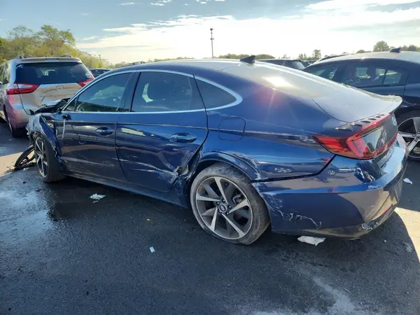 5NPEJ4J21MH106072 2021 HYUNDAI SONATA - Image 2