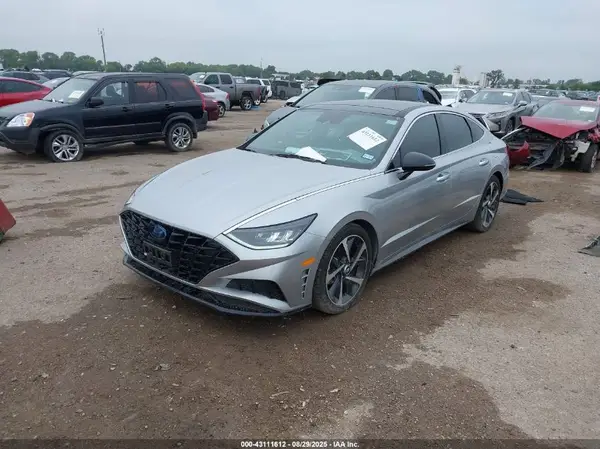 5NPEJ4J21MH110025 2021 HYUNDAI SONATA - Image 2