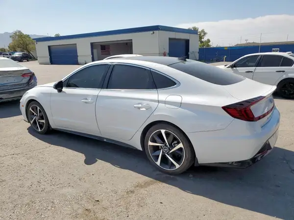 5NPEJ4J21NH136089 2022 HYUNDAI SONATA - Image 2