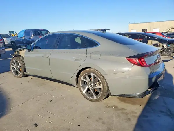 5NPEJ4J21NH137789 2022 HYUNDAI SONATA - Image 2