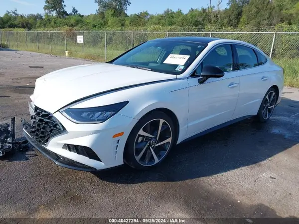 5NPEJ4J21NH138747 2022 HYUNDAI SONATA - Image 2