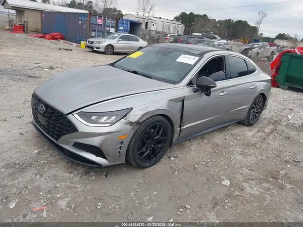 5NPEJ4J22LH011356 2020 HYUNDAI SONATA - Image 2