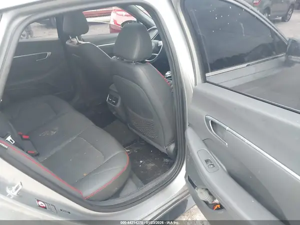 5NPEJ4J22LH011356 2020 HYUNDAI SONATA - Image 8
