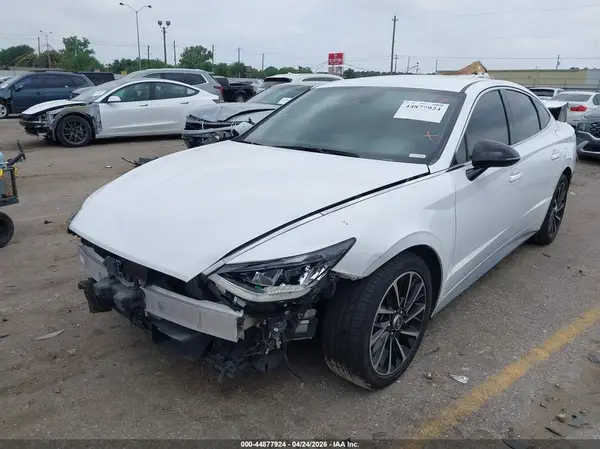 5NPEJ4J22LH012054 2020 HYUNDAI SONATA - Image 2