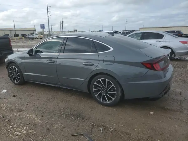 5NPEJ4J22LH023586 2020 HYUNDAI SONATA - Image 2
