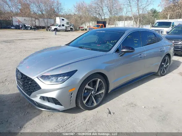 5NPEJ4J22MH093672 2021 HYUNDAI SONATA - Image 2