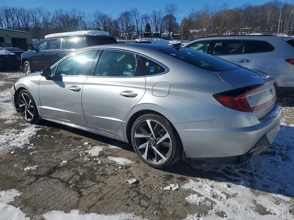 5NPEJ4J22MH117307 2021 HYUNDAI SONATA - Image 2
