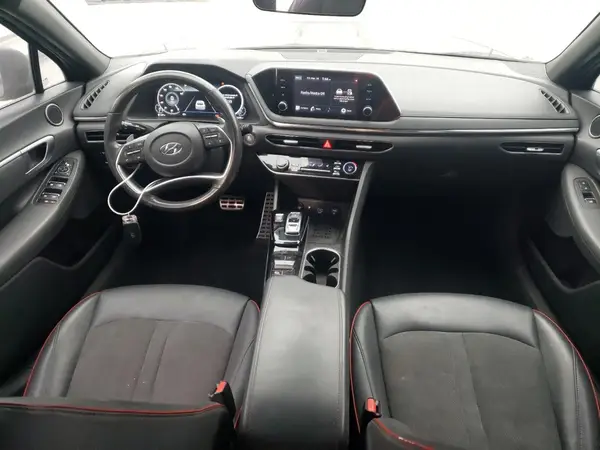 5NPEJ4J22MH120806 2021 HYUNDAI SONATA - Image 8