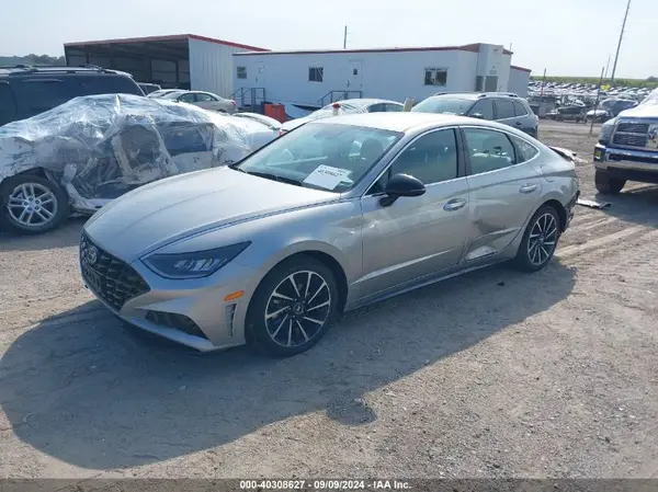 5NPEJ4J23LH012662 2020 HYUNDAI SONATA - Image 2