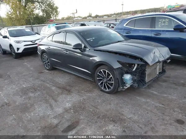 5NPEJ4J23LH041255 2020 HYUNDAI SONATA - Image 1