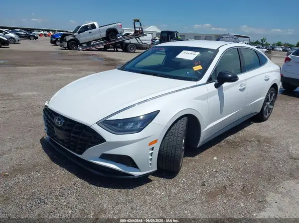 5NPEJ4J23MH065041 2021 HYUNDAI SONATA - Image 2