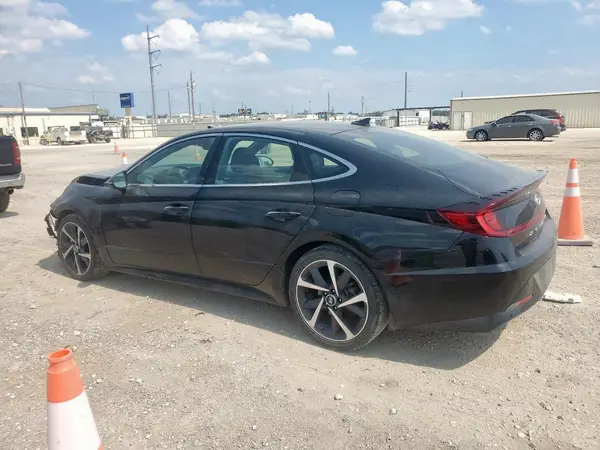 5NPEJ4J23MH082762 2021 HYUNDAI SONATA - Image 2