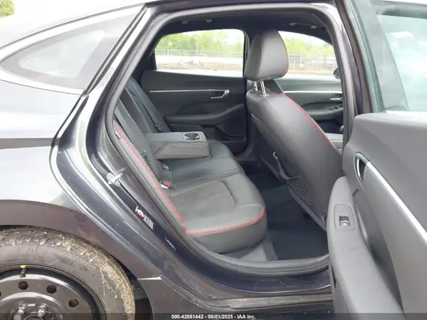 5NPEJ4J23MH091218 2021 HYUNDAI SONATA - Image 8