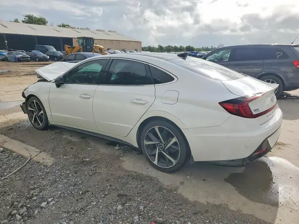 5NPEJ4J23MH132849 2021 HYUNDAI SONATA - Image 2