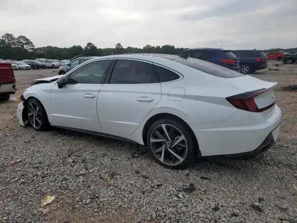 5NPEJ4J23NH138474 2022 HYUNDAI SONATA - Image 2