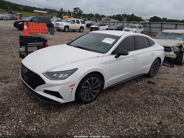 5NPEJ4J24LH021368 2020 HYUNDAI SONATA - Image 2