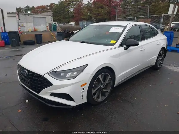 5NPEJ4J24MH085136 2021 HYUNDAI SONATA - Image 2