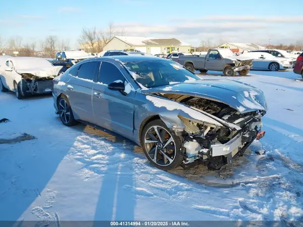 5NPEJ4J24MH103974 2021 HYUNDAI SONATA - Image 1