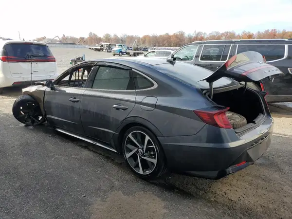 5NPEJ4J24MH114103 2021 HYUNDAI SONATA - Image 2
