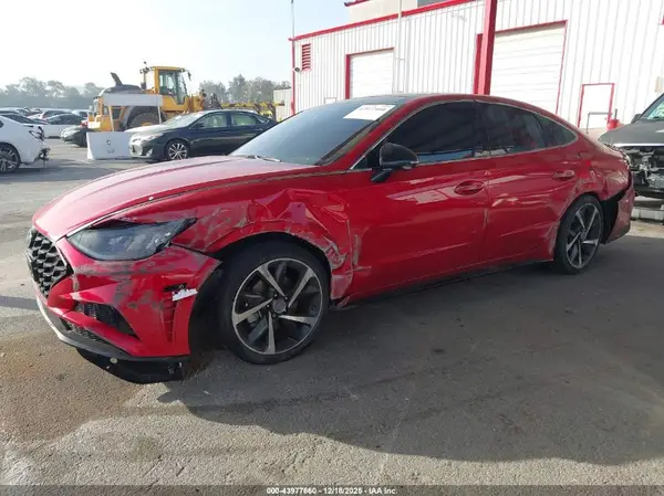 5NPEJ4J24MH117325 2021 HYUNDAI SONATA - Image 2
