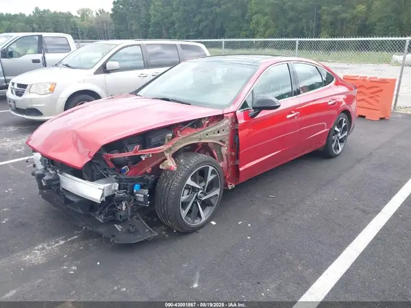 5NPEJ4J24NH137768 2022 HYUNDAI SONATA - Image 2