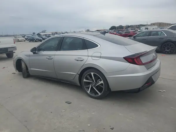 5NPEJ4J24NH138421 2022 HYUNDAI SONATA - Image 2