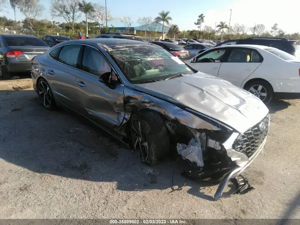 5NPEJ4J24NH142095 2022 HYUNDAI SONATA - Image 1