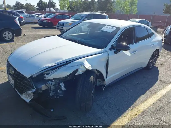 5NPEJ4J25MH111517 2021 HYUNDAI SONATA - Image 2