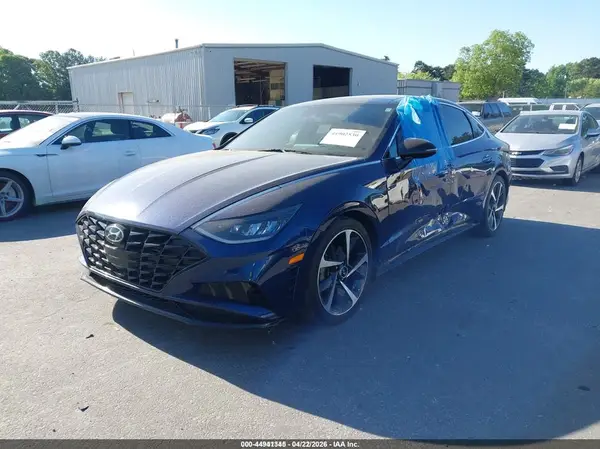 5NPEJ4J25MH122498 2021 HYUNDAI SONATA - Image 2