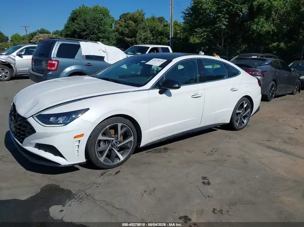 5NPEJ4J26MH073666 2021 HYUNDAI SONATA - Image 2