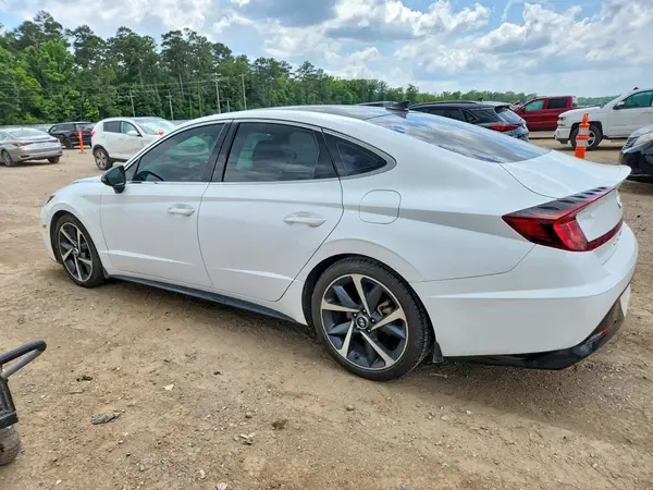 5NPEJ4J26MH106293 2021 HYUNDAI SONATA - Image 2