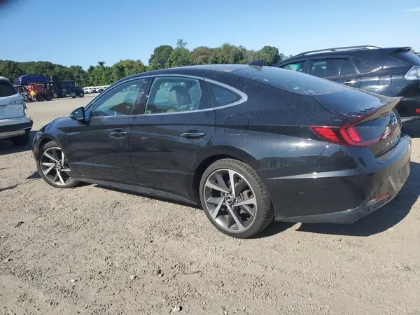 5NPEJ4J26MH128682 2021 HYUNDAI SONATA - Image 2