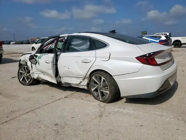 5NPEJ4J26MH132344 2021 HYUNDAI SONATA - Image 2