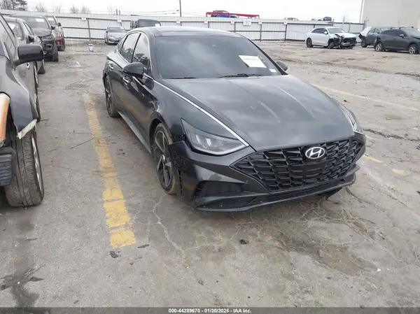 5NPEJ4J26NH141904 2022 HYUNDAI SONATA - Image 1