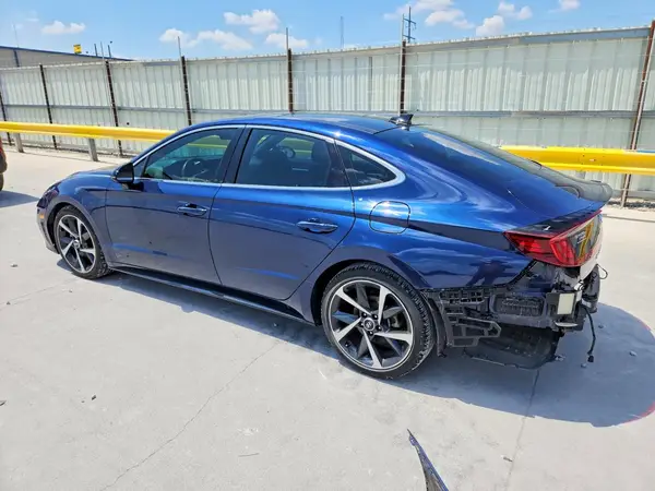 5NPEJ4J26NH148707 2022 HYUNDAI SONATA - Image 2
