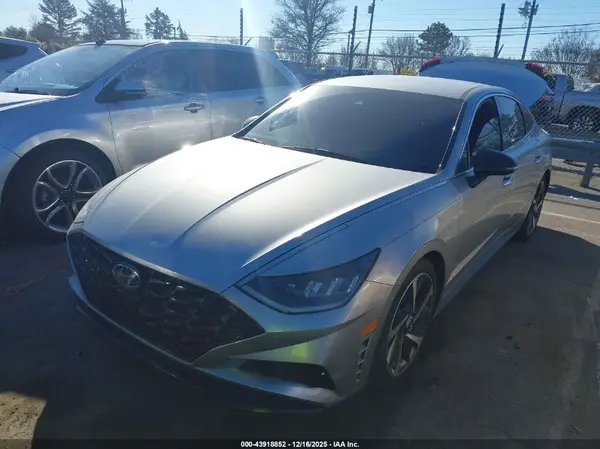 5NPEJ4J27MH064748 2021 HYUNDAI SONATA - Image 2
