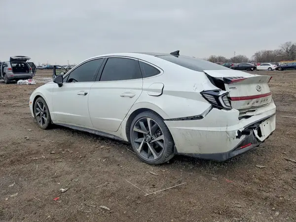 5NPEJ4J27MH089035 2021 HYUNDAI SONATA - Image 2