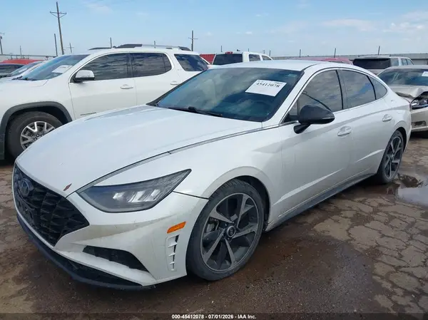 5NPEJ4J27MH109896 2021 HYUNDAI SONATA - Image 2