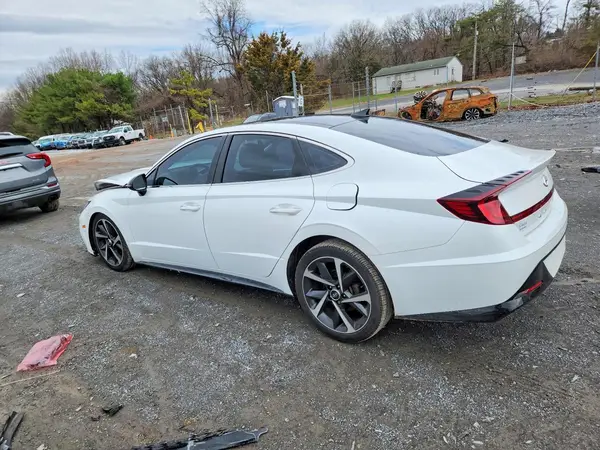 5NPEJ4J27NH138140 2022 HYUNDAI SONATA - Image 2