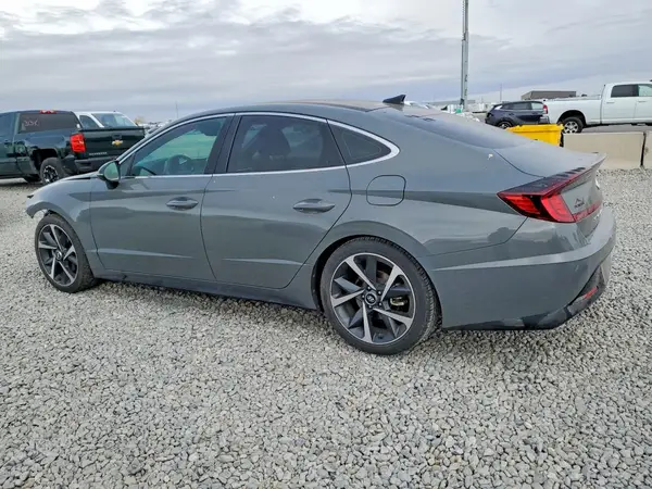 5NPEJ4J28MH071112 2021 HYUNDAI SONATA - Image 2