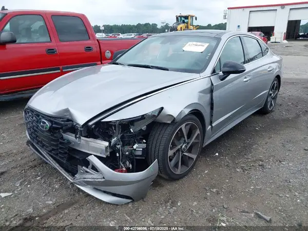 5NPEJ4J28MH123614 2021 HYUNDAI SONATA - Image 2
