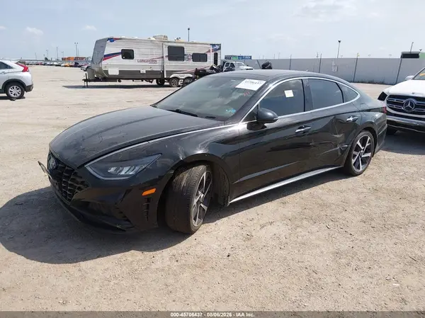 5NPEJ4J28MH124889 2021 HYUNDAI SONATA - Image 2