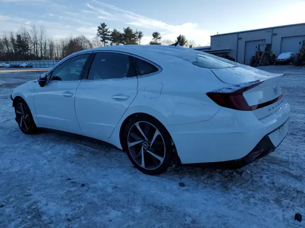 5NPEJ4J28NH136624 2022 HYUNDAI SONATA - Image 2