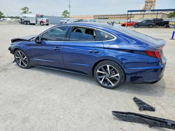 5NPEJ4J28NH137384 2022 HYUNDAI SONATA - Image 2
