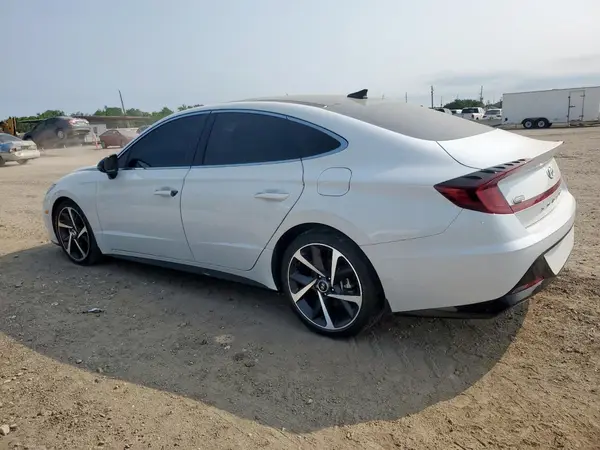 5NPEJ4J28NH137966 2022 HYUNDAI SONATA - Image 2