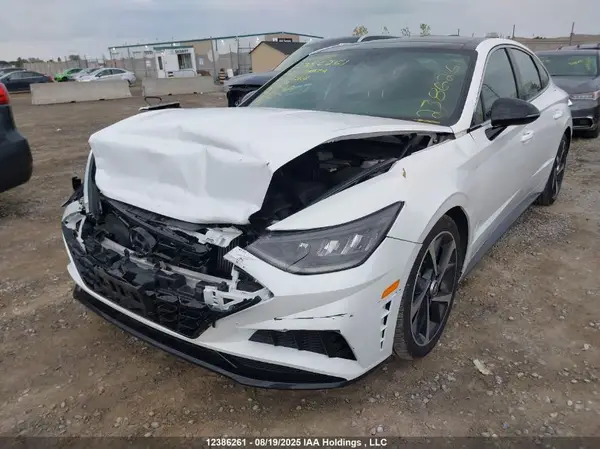 5NPEJ4J28NH150264 2022 HYUNDAI SONATA - Image 2