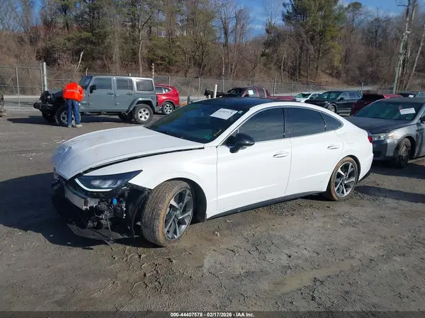5NPEJ4J29MH086542 2021 HYUNDAI SONATA - Image 2