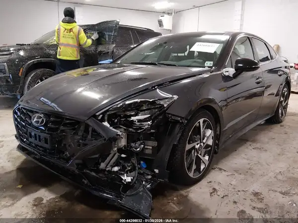 5NPEJ4J29MH098528 2021 HYUNDAI SONATA - Image 2