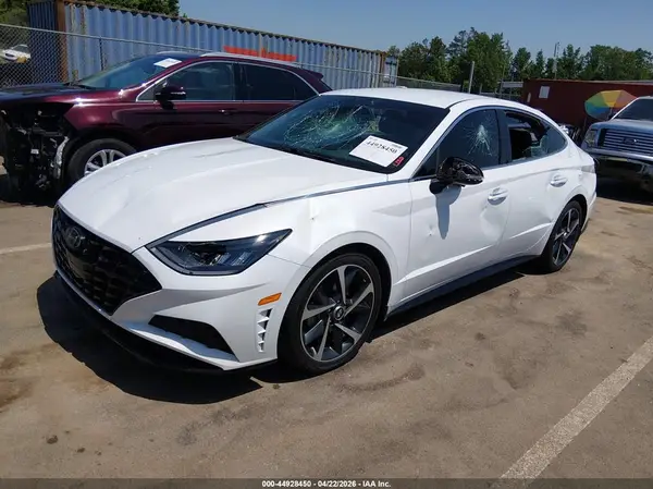 5NPEJ4J29MH107986 2021 HYUNDAI SONATA - Image 2