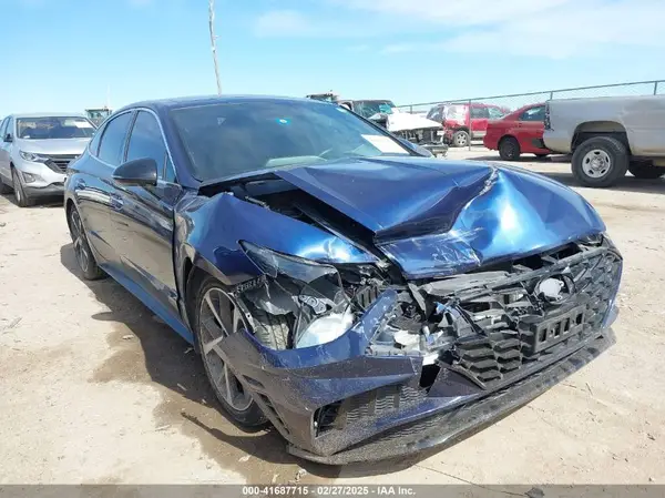 5NPEJ4J29NH148619 2022 HYUNDAI SONATA - Image 1